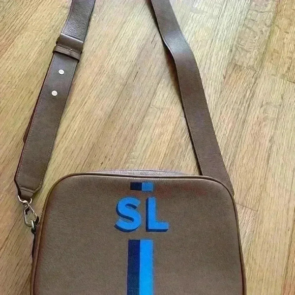 Leatherology monogrammed camera crossbody bag - Picture 2 of 5